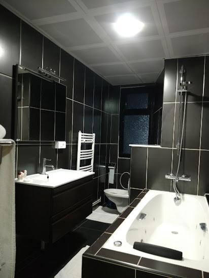 Hotel Raya Tichy מראה חיצוני תמונה